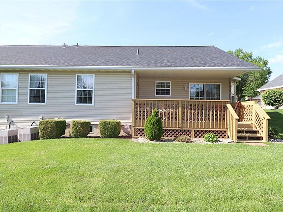 2nd image of 14 Arbor Ln