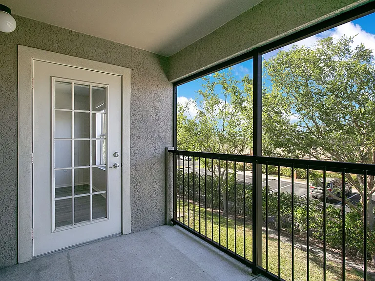 Fountain Place Apartments | 1 & 2 Bedroom Apartments Available-Offering May Rent Free — Photo 10