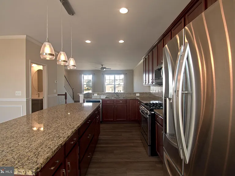 105 Gristmill Ct — Photo 14