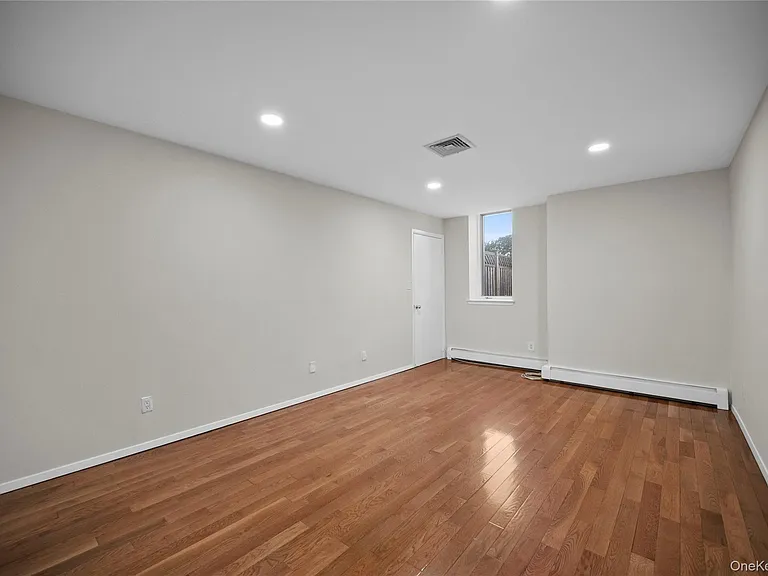 520 Ashford Ave #5 — Photo 20