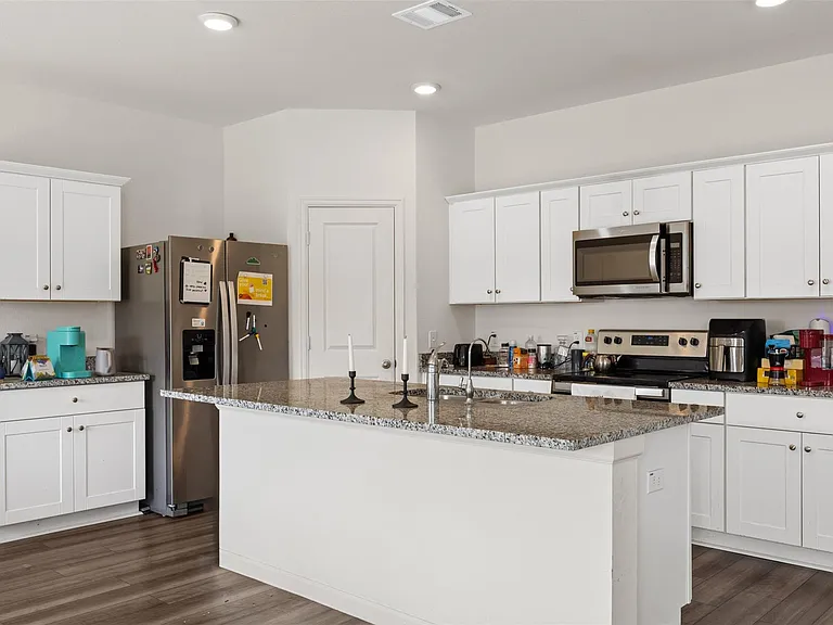 7826 Pink Dahlia Dr — Photo 8