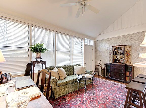 3rd image of 713 Deer Run Villas