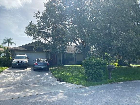 3rd image of 430 39th Ct