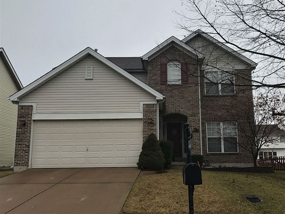 1st image of 160 Jost Manor Dr