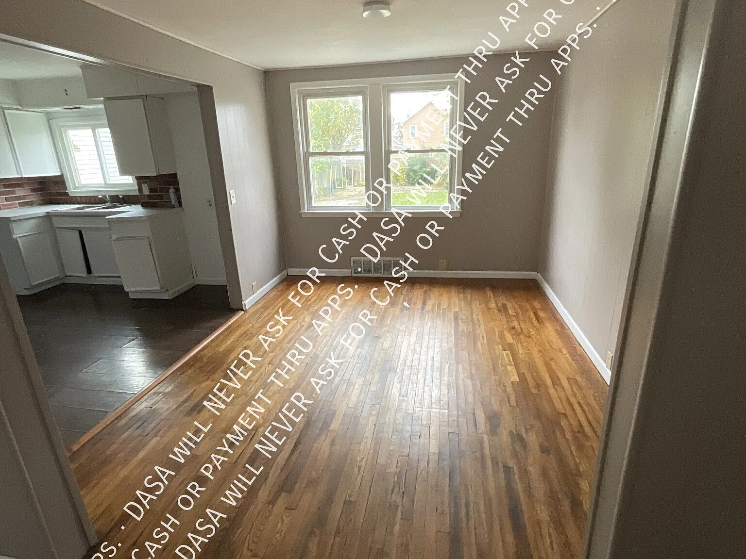 58 Beatrice House - 3 Bed / 1 Bath — Photo 4