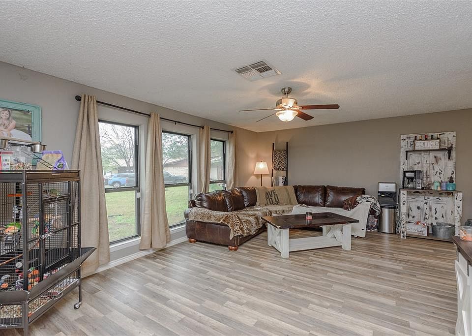 1st image of 5502 Knights Ct
