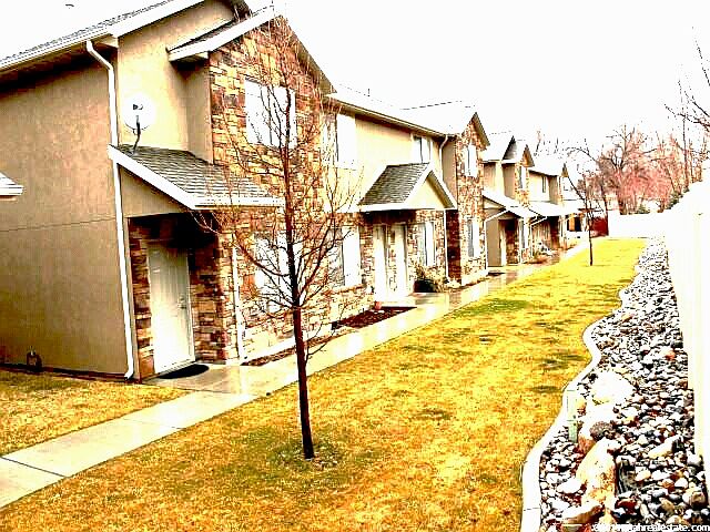 2nd image of 421 W Fort Toulouse Rd