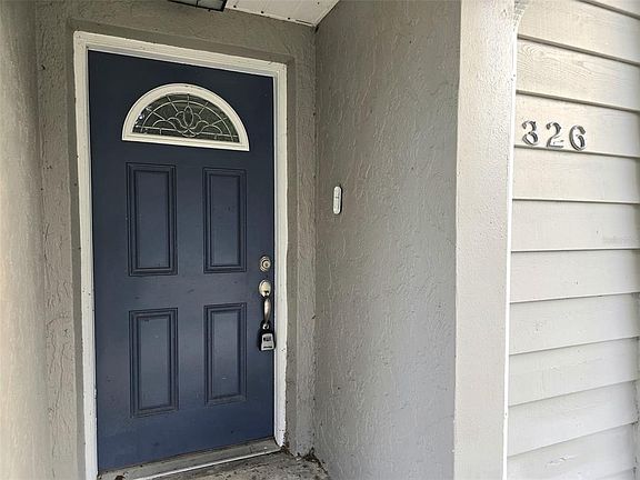 3rd image of 326 Colonade Ct