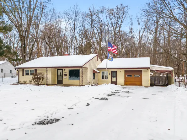 1110 Denway Dr, Kalamazoo, MI 49008