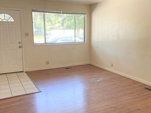 4th image of 778 N 300 W APT 7