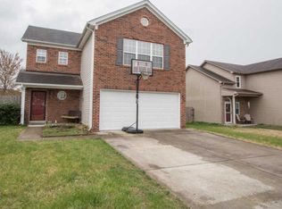 11203 Sand Lake Ct, Louisville, KY 40272