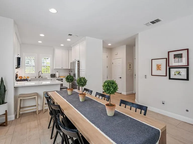 2175 Honeybee St — Photo 10