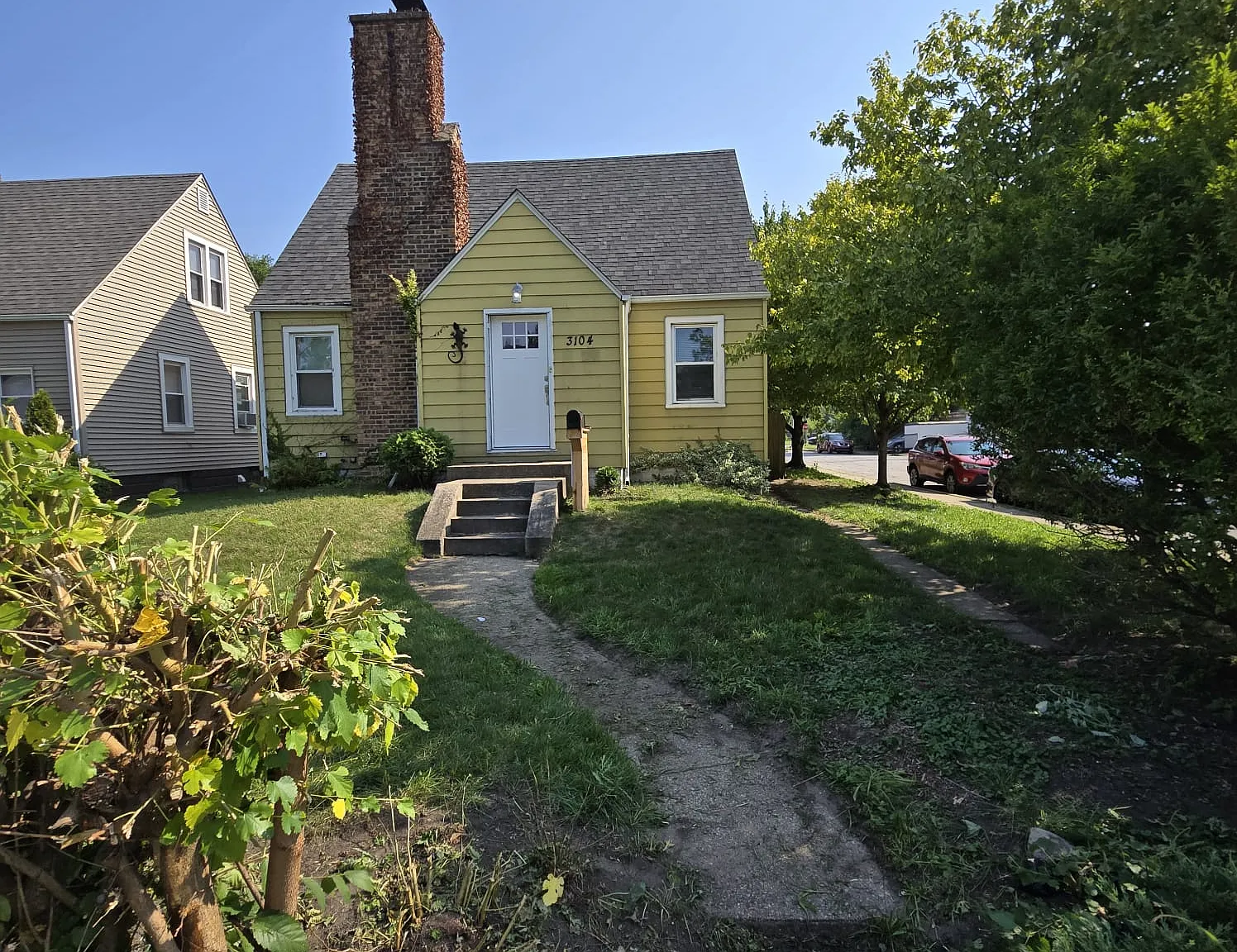3 bed, 1472 sqft, $2,000 — Photo 1