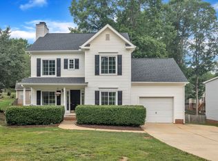 201 Crossfire Rd, Holly Springs, NC 27540