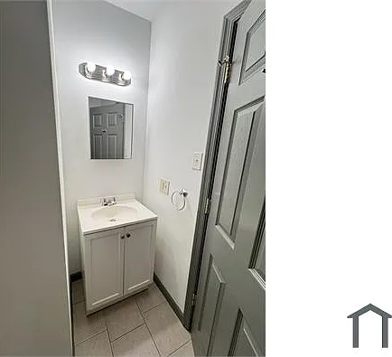 1617 W Westmoreland St #2 — Photo 6