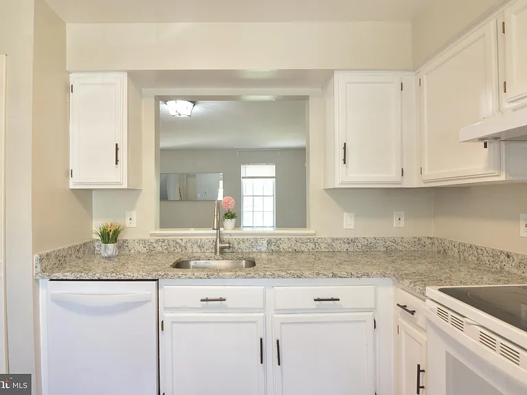 3 Birdseye Ct — Photo 9