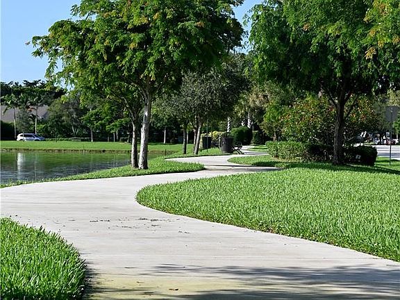 3rd image of 3903 NW 59th Street