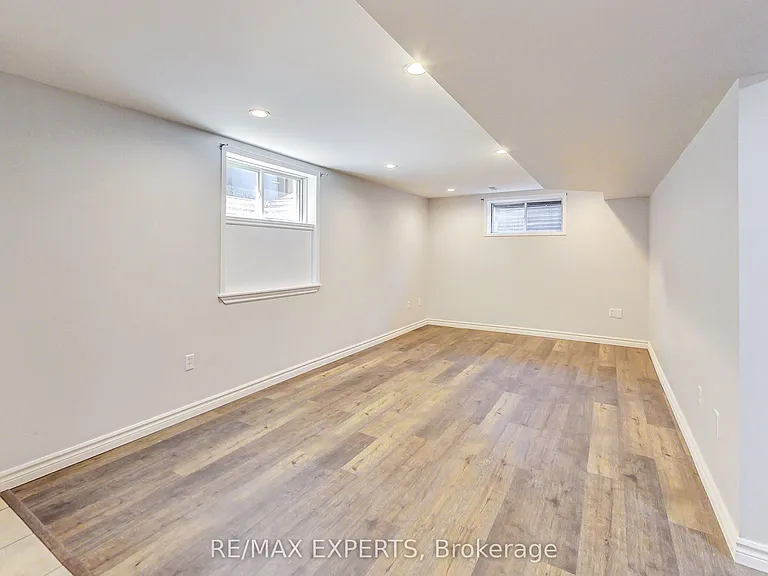 10 Butternut Dr — Photo 6