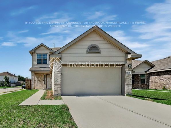 22203 Umbria Hills Dr