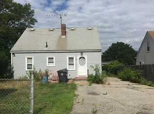 17 New London Ave, West Warwick, RI 02893