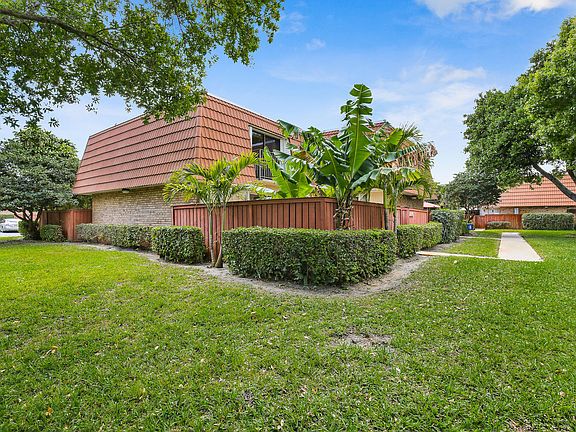 2nd image of 2845 SW 11 Place