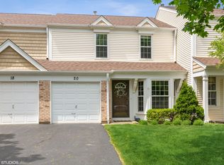 20 N Oltendorf Rd, Streamwood, IL 60107