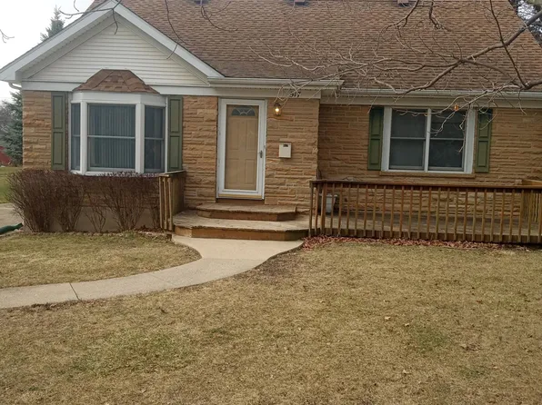 517 S 6th St, Dekalb, IL 60115