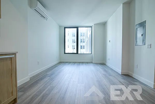 Rented by EXR | media 14