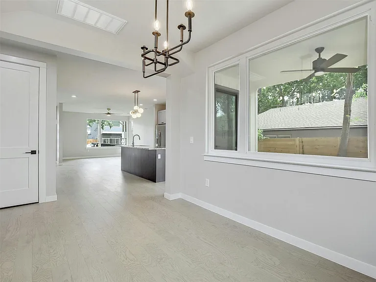313 Blackson Ave #A — Photo 6