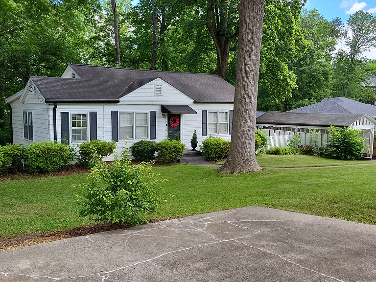 2053 Westwood Rd SE — Photo 29