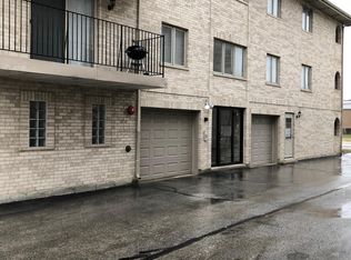 10620 Central Ave APT 3B, Chicago Ridge, IL 60415