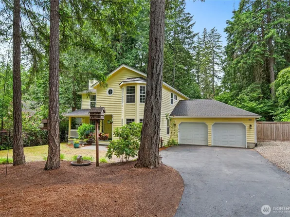 731 E Lakeshore Drive, Allyn, WA 98524