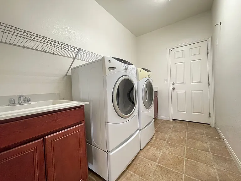 12056 La Palmera Ave — Photo 13