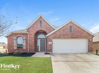 8402 Grandvista Ln, Dallas, TX 75249