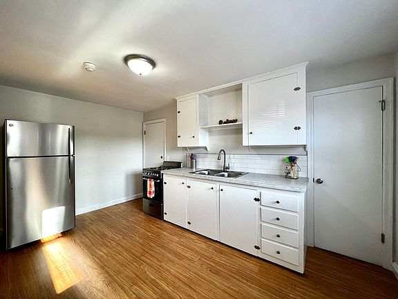 4th image of 167 Norwood Ave APT 7