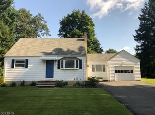 6 Edith Pl, Mine Hill, NJ 07803