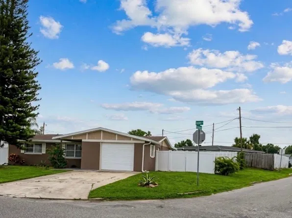 4004 Baden Dr, Holiday, FL 34691