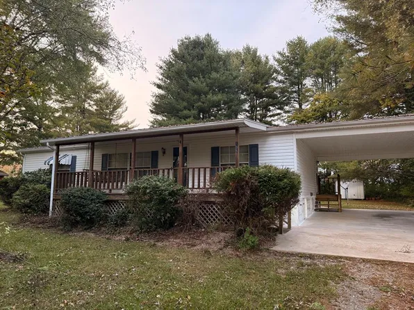 135 Oak Hill Dr, Jamestown, TN 38556