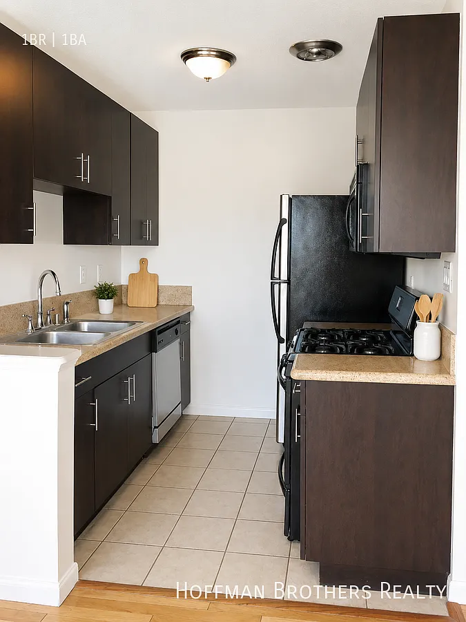 3711 Mentone Ave Los Angeles, CA 90034 — Photo 2