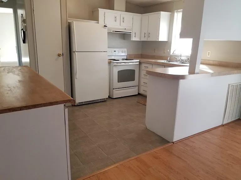 251 Patterson Rd #J8 — Photo 10