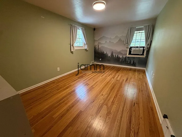 2787 Derbyshire Rd — Photo 16