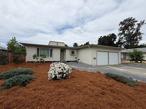 5005 Maiden Ln Photo 1