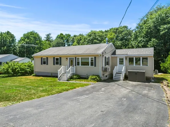 5 Valerie Cir, Ashburnham, MA 01430