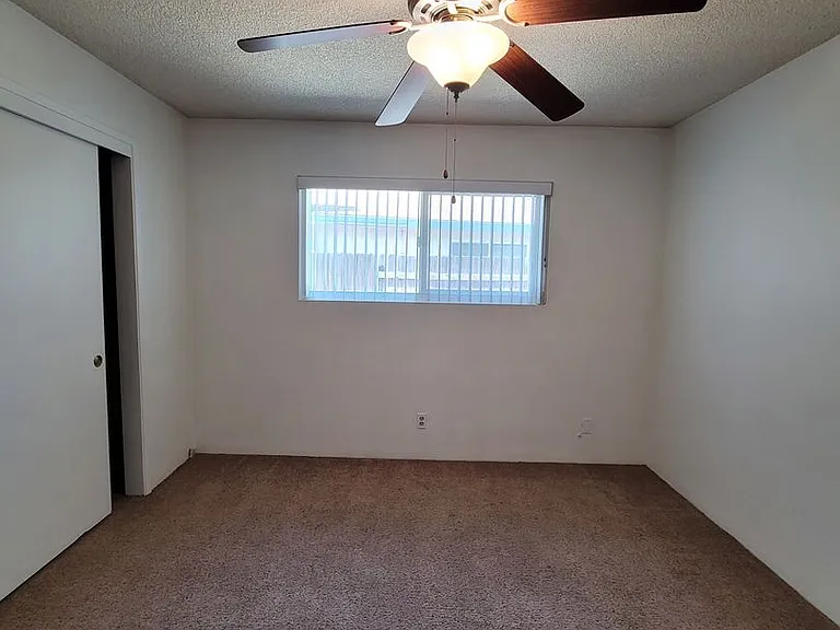 4213 Charter Oaks Ave — Photo 6