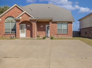 103 Janis St UNIT B, Alvarado, TX 76009