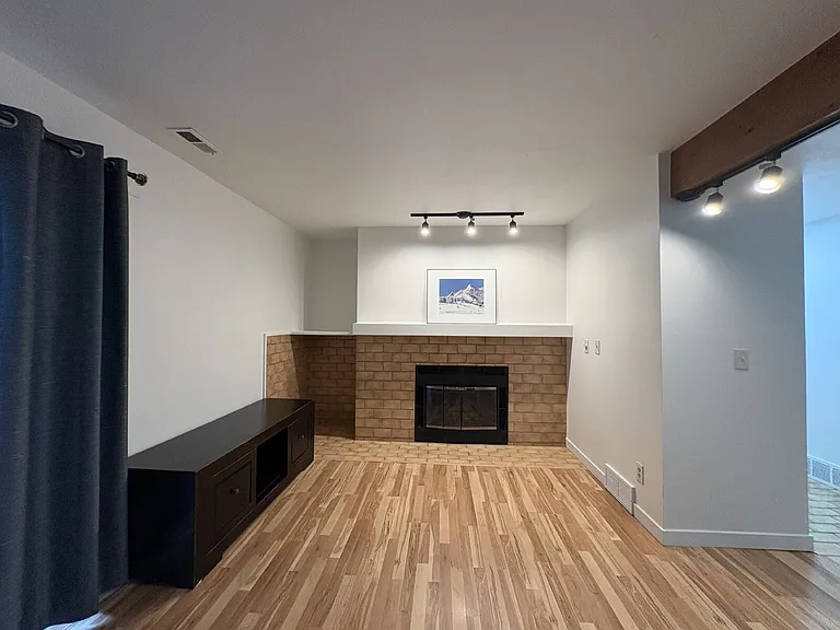 50 19th Ave #1 — Photo 8