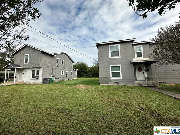 1704 N East St, Victoria, TX 77901