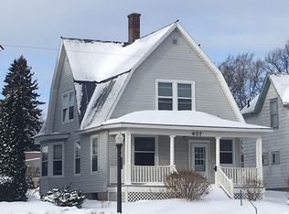 407 N 3rd St, Marquette, MI 49855