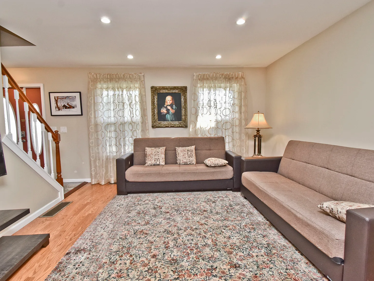 5 bed, 4113 sqft, $3,400 — Photo 4