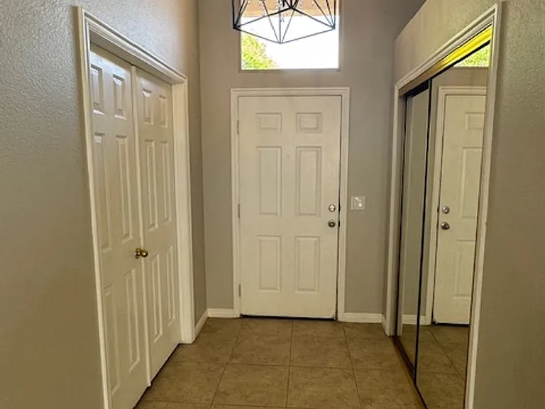 2409 E 200 S — Photo 2